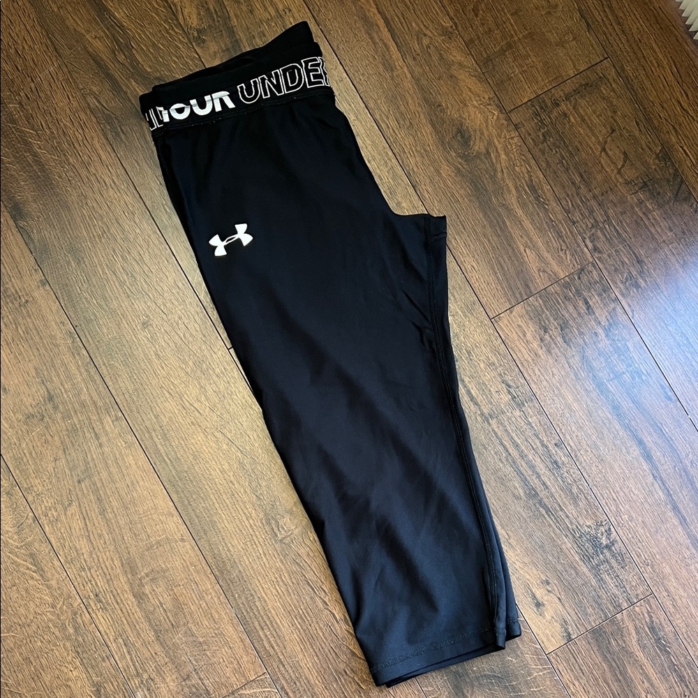 Under Armour Black Capri Leggings with Branded Waistband